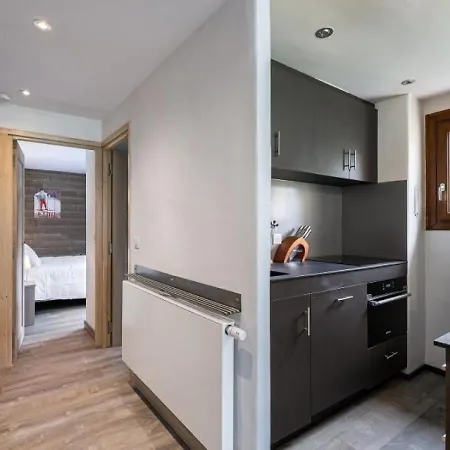 Appartement Renove Courchevel 1650 Avec Parking - Fr-1-563-85 Courchevel